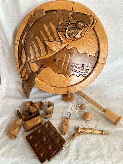 Wooden Puzzles / Decor