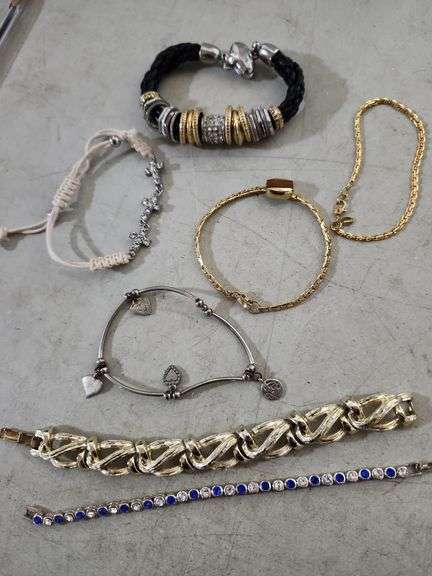 7 Bracelets Avon, Coro, Monet, Chico's