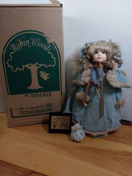 Robin Woods Doll: Catherine, Doll of the Year 1987