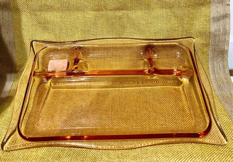 Cambridge Peach-Blo Vanity Tray