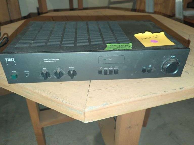 NAD 3220PE Stereo Amplifier