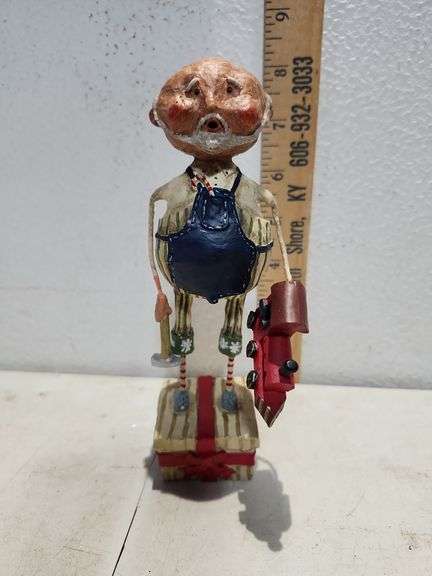 New Lori C Mitchell ESC Workshop Santa Figure