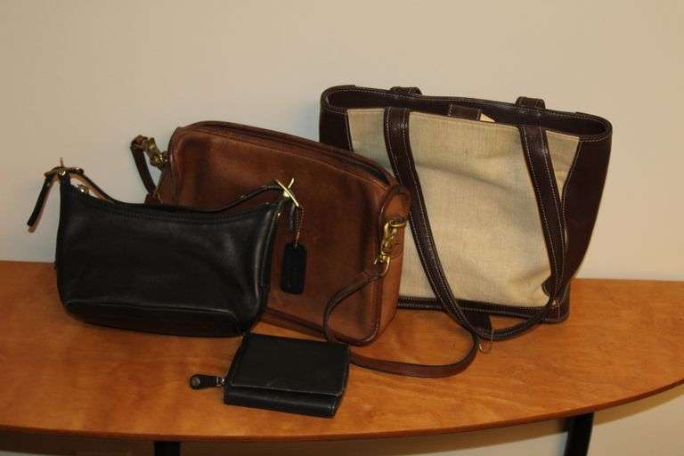 Coach Purses & Wallets