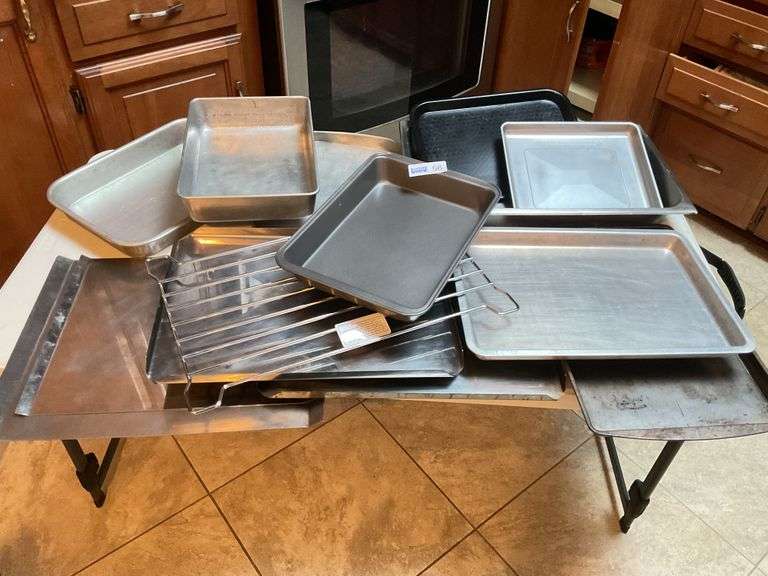 Bakeware - Good Condition.
