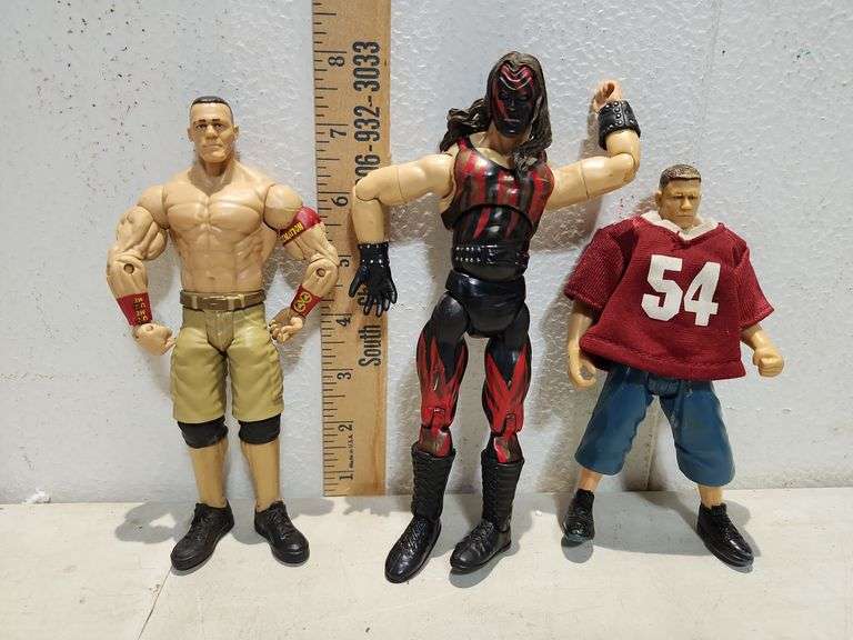 3 Wrestling Figures