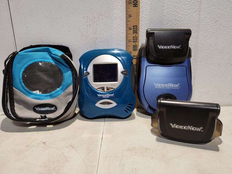 2 Video Now 2003 has Discovery Monster Garage Hot Dogster Disc and 2004 has Jimmy Neutron Disc