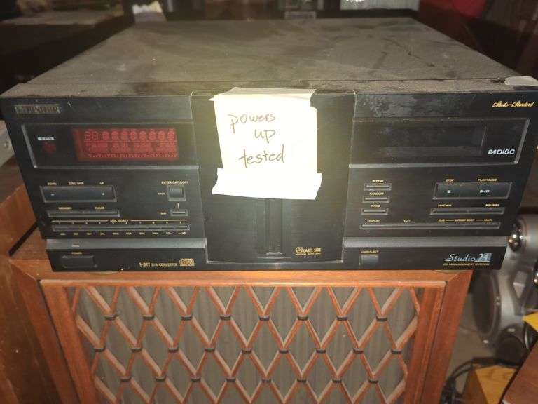 Fisher Studio 24-Disc CD Changer