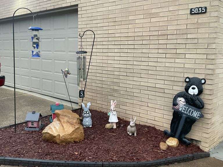 Outdoor Lawn Decor, Wind Chime, Shepherds Hook.