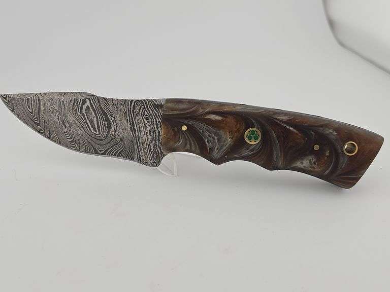 Damascus Hunting Knife w/ Leather Sheath