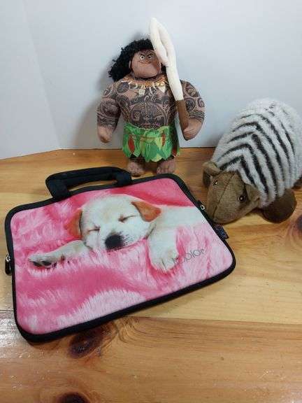 2 Stuffed Animals: Moana Maui and Buckaroo Bandit and Kids Case for IPad, Tablet or Laptop