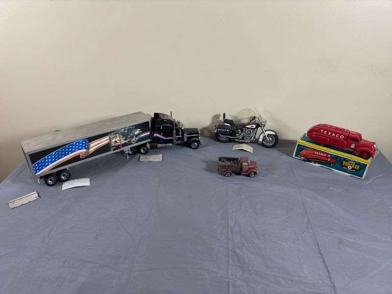 Peterbilt, Texaco & Harley