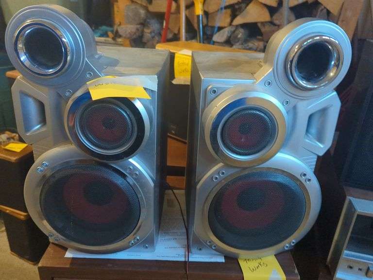 Pair of Silver Tone Stereo Speakers
