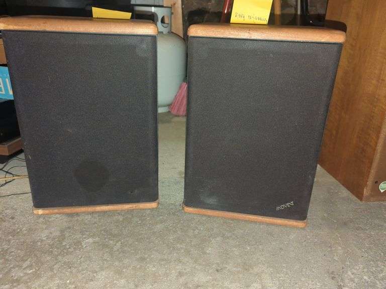 Pair of Baby Advent II Bookshelf Speakers