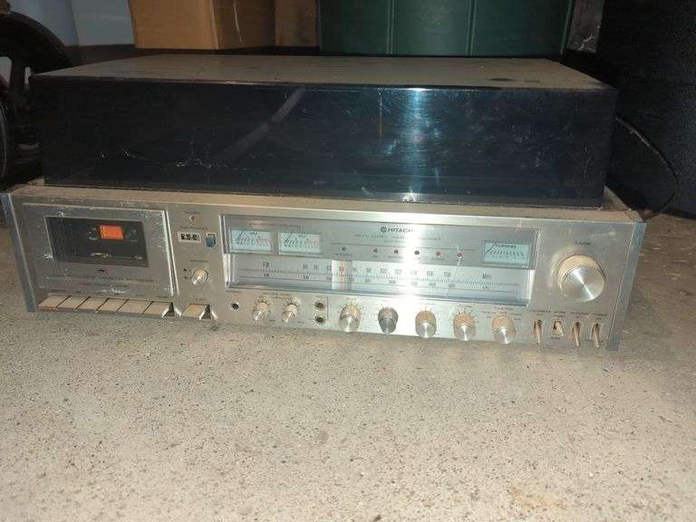 Hitatchi SD7-9610H Stereo Cassette and Record Recorder