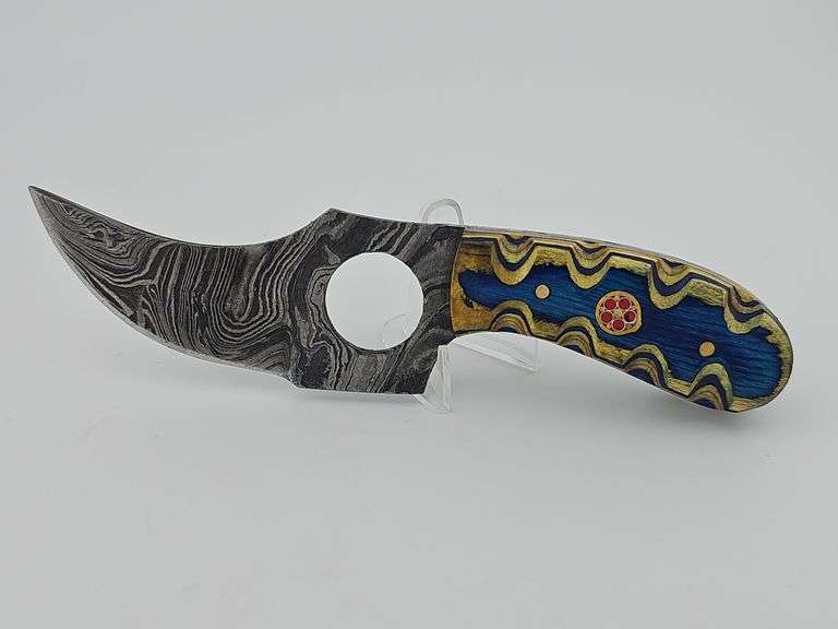Damascus Hunting/Skinning Knife w/ Leather Sheath