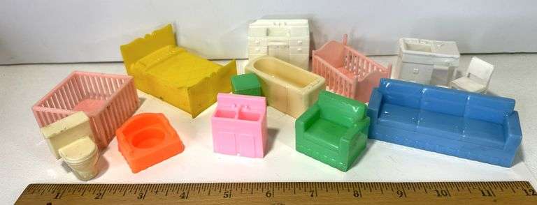 Vintage Marx Plastic Dollhouse Furniture Toy Lot (Disney)