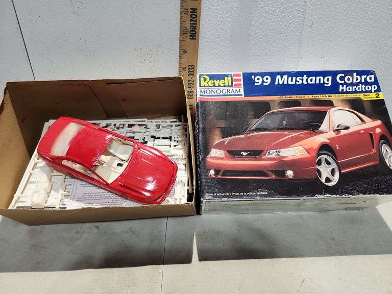 Revell '99 Mustang Hardtop Model 1;25 Scale Has Been Painted