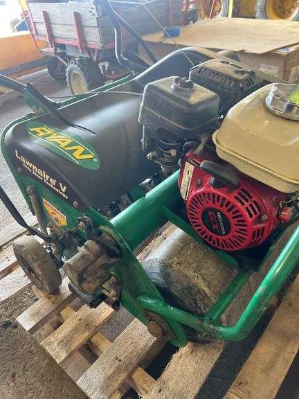 Ryan Lawnaire V Easy Steer Aerator