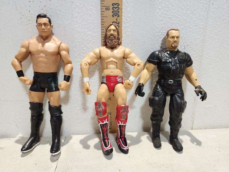 3 Wrestling Figures
