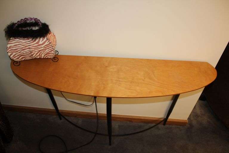 Modern Console Table & Purse Lamp