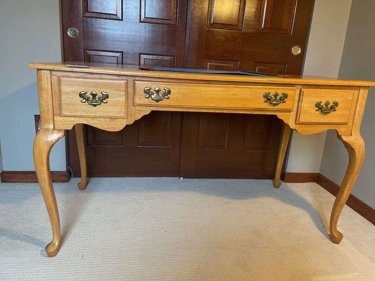 Oak finish desk