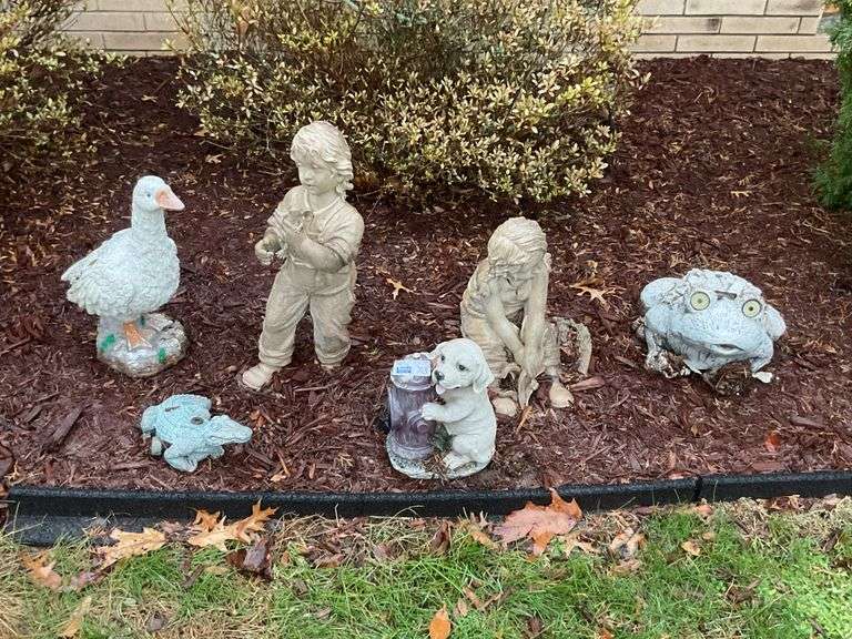 Outdoor Lawn decor (front).