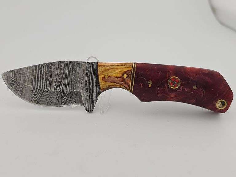 Damascus Short Blade Hunting Knife w/ Leather Sheath