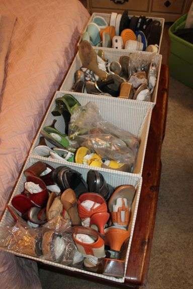 Women's Sandals Collection