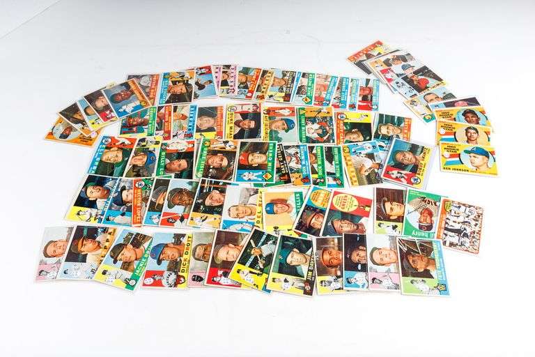 Collection of Vintage 1950s-1960s Baseball Cards