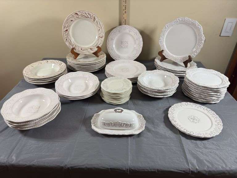 Semi-Formal Dinnerware