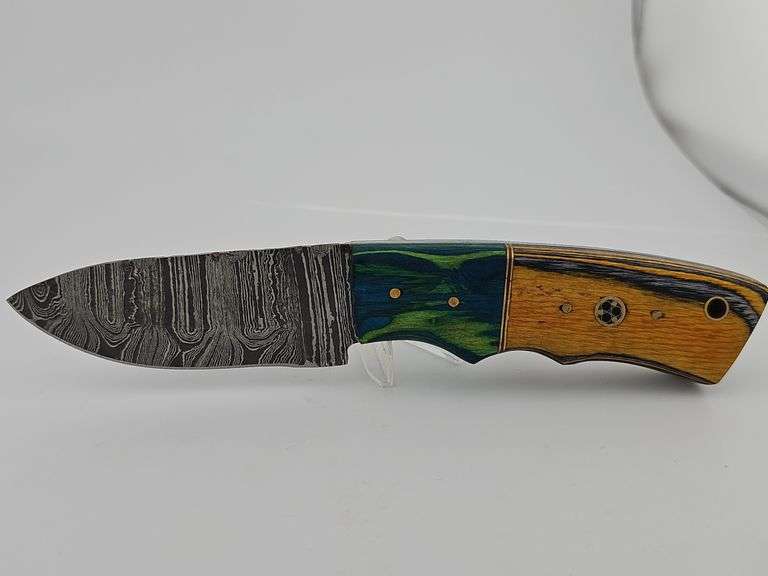 Damascus Hunting Knife w/ Leather Sheath