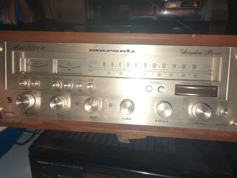 Marantz 2238B Stereo Receiver