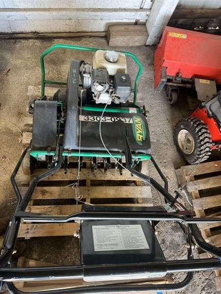 Ryan Lawnaire Easy Steer Aerator