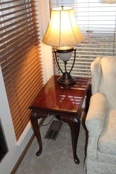 Queen Anne Table & Lamp