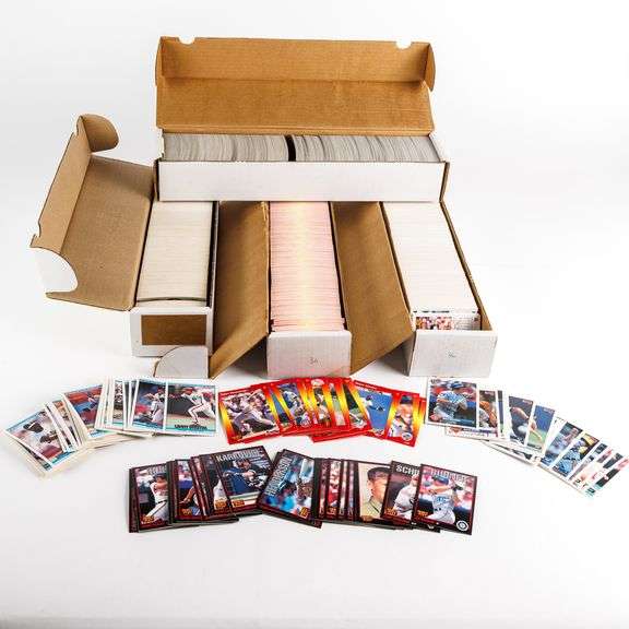 Large Group of Donruss Baseball Cards 1992-1993