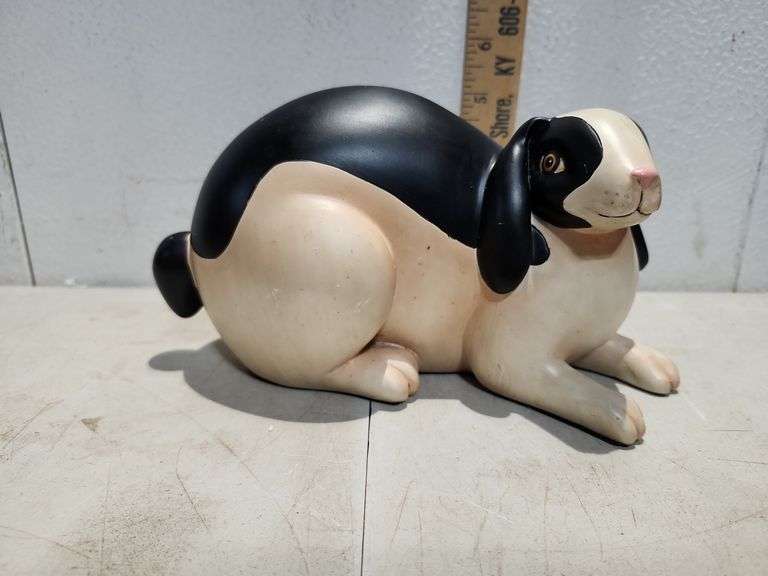 New In Box David ESC Resin Mr. Mcgregor Rabbit Figure