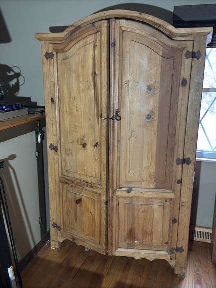 Armoire