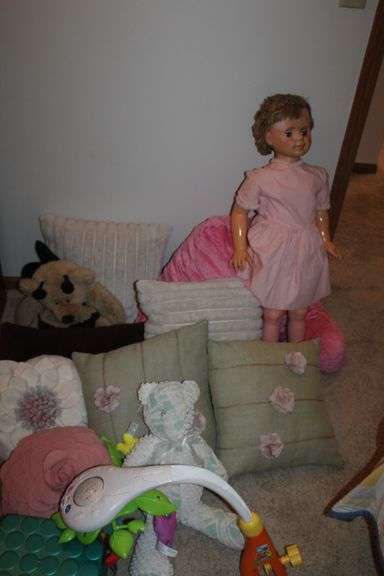 Toys & Throw Pillows