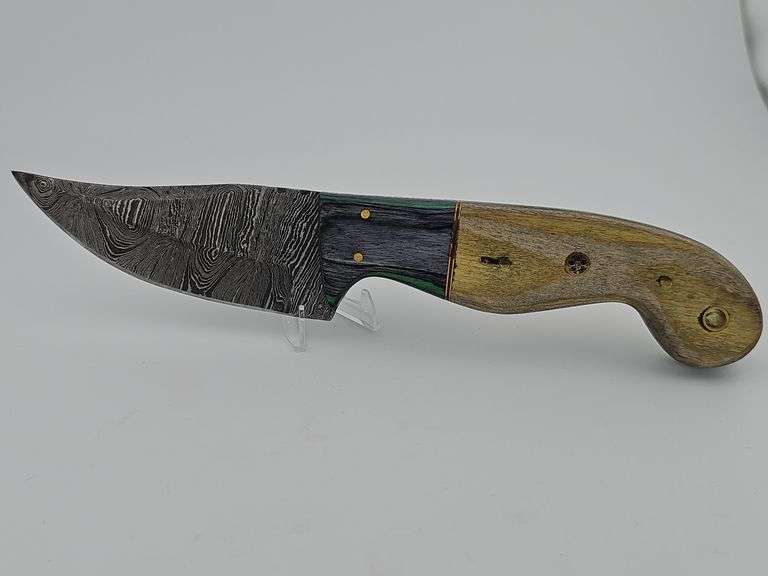 Damascus Hunting Knife w/ Leather Sheath