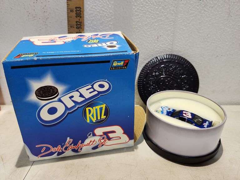 Revell Collection Oreo Ritz Dale Earnhardt Jr. 3