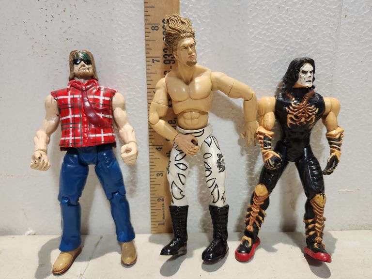 3 Wrestling Figures