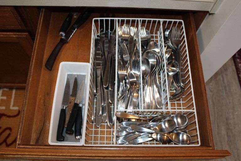 Hampton Silversmith Stainless Steel Flatware