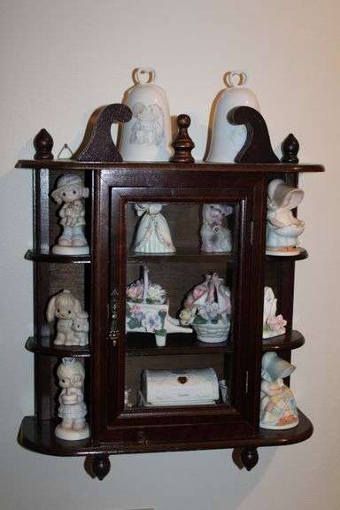 Precious Moments Collectibles & Curio display
