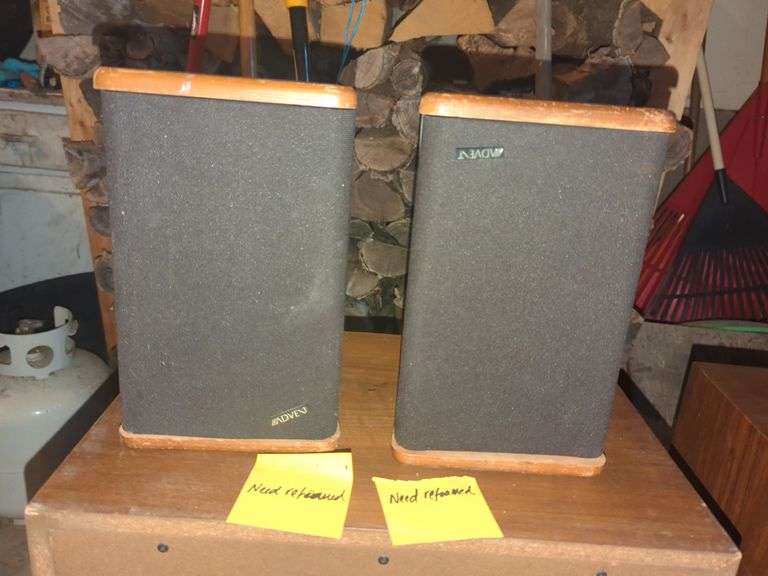 Pair of Baby Advent II Bookshelf Speakers