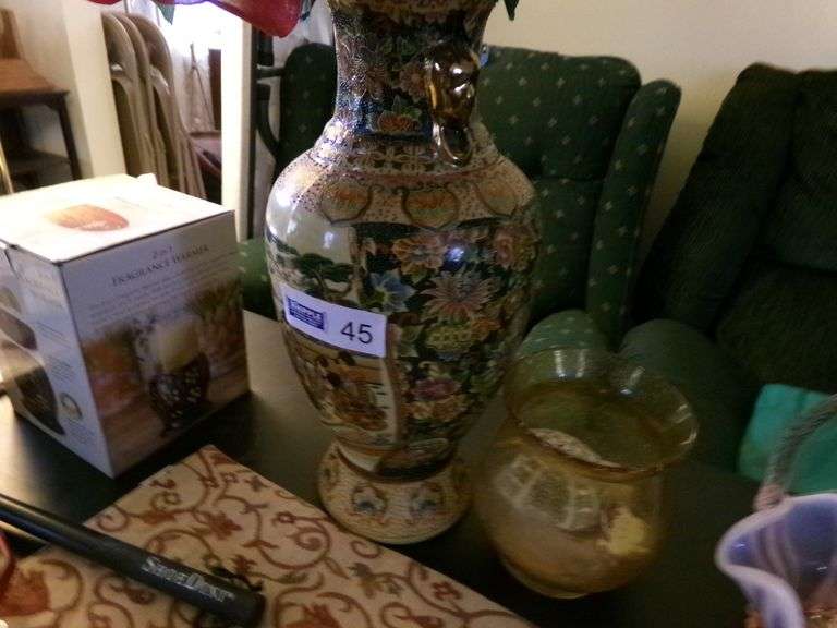 Misc. Place Mats, Vase With Flowers, Candle Vase, Shoehorn, Tart Warmer, Grabbers