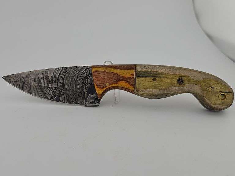 Damascus Hunting Knife w/ Leather Sheath