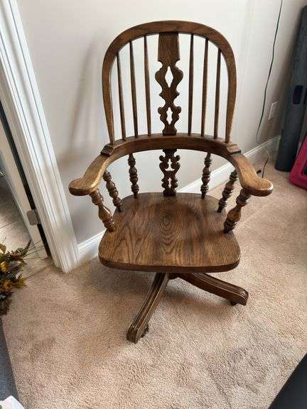Ethan Allen desk chair