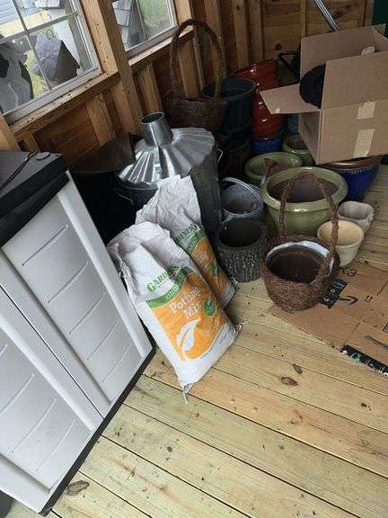 Shed cleanout left-planters etc