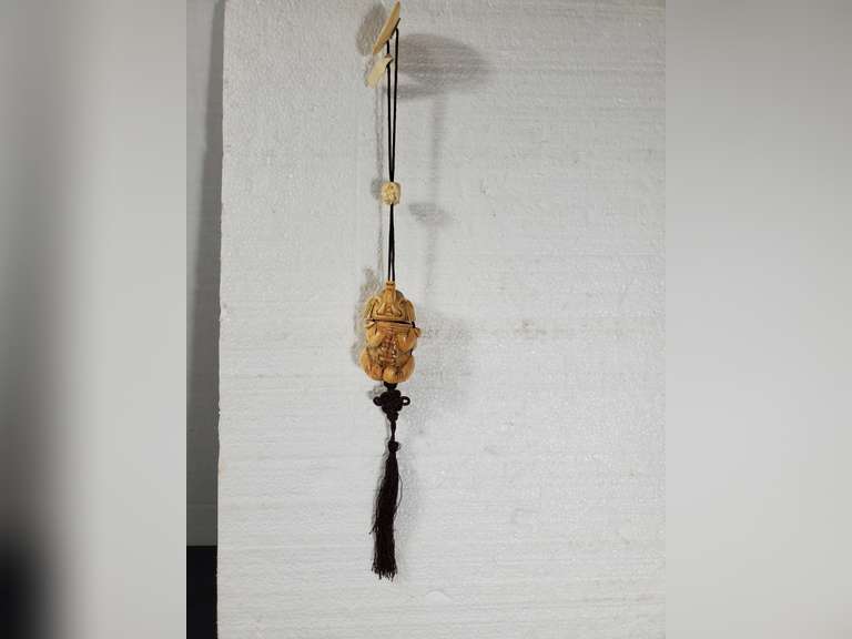Camel Bones Carved Elephant Flask Pendant