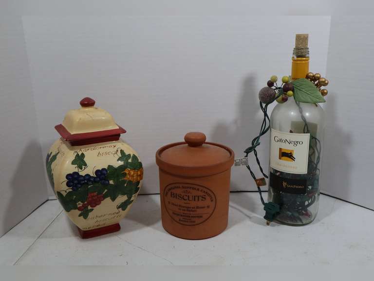 Biscuit Jars & Light-Up Bottle